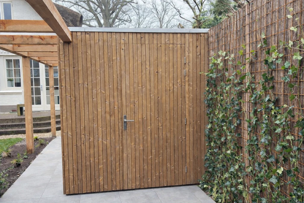 Thermisch gemodificeerd vuren (verticaal)